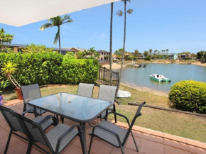 Courtney Cove 1 - Comfortable Two Bedroom Apartment on Mooloolaba Canal, Mooloolaba
